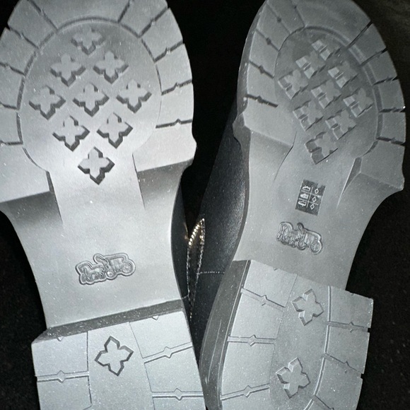 new in box coach black levy leather booties - Picture 2 of 6